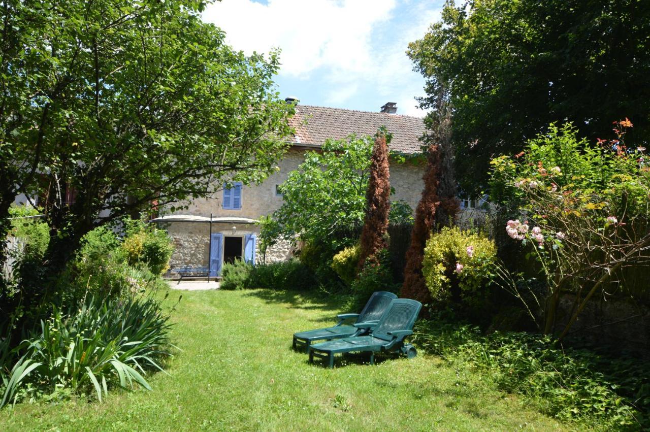 Maison Maliga J&G House Saint-Pierre-de-Curtille Exterior foto